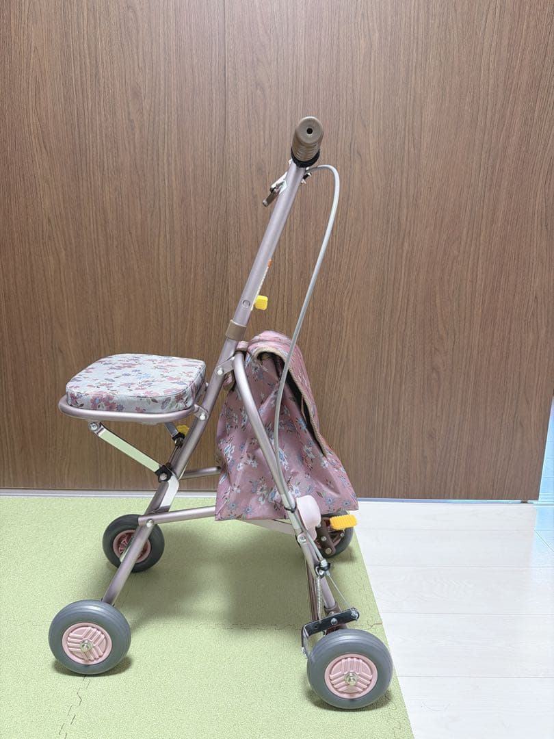 新品同様　幸和製作所　シルバーカー　プチカ SICP01　フラワー