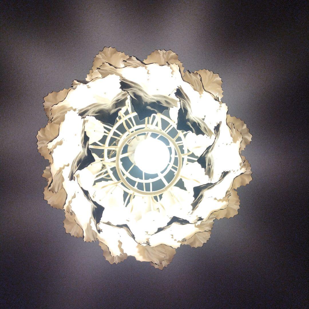 リーフモチーフ ペンダントライト