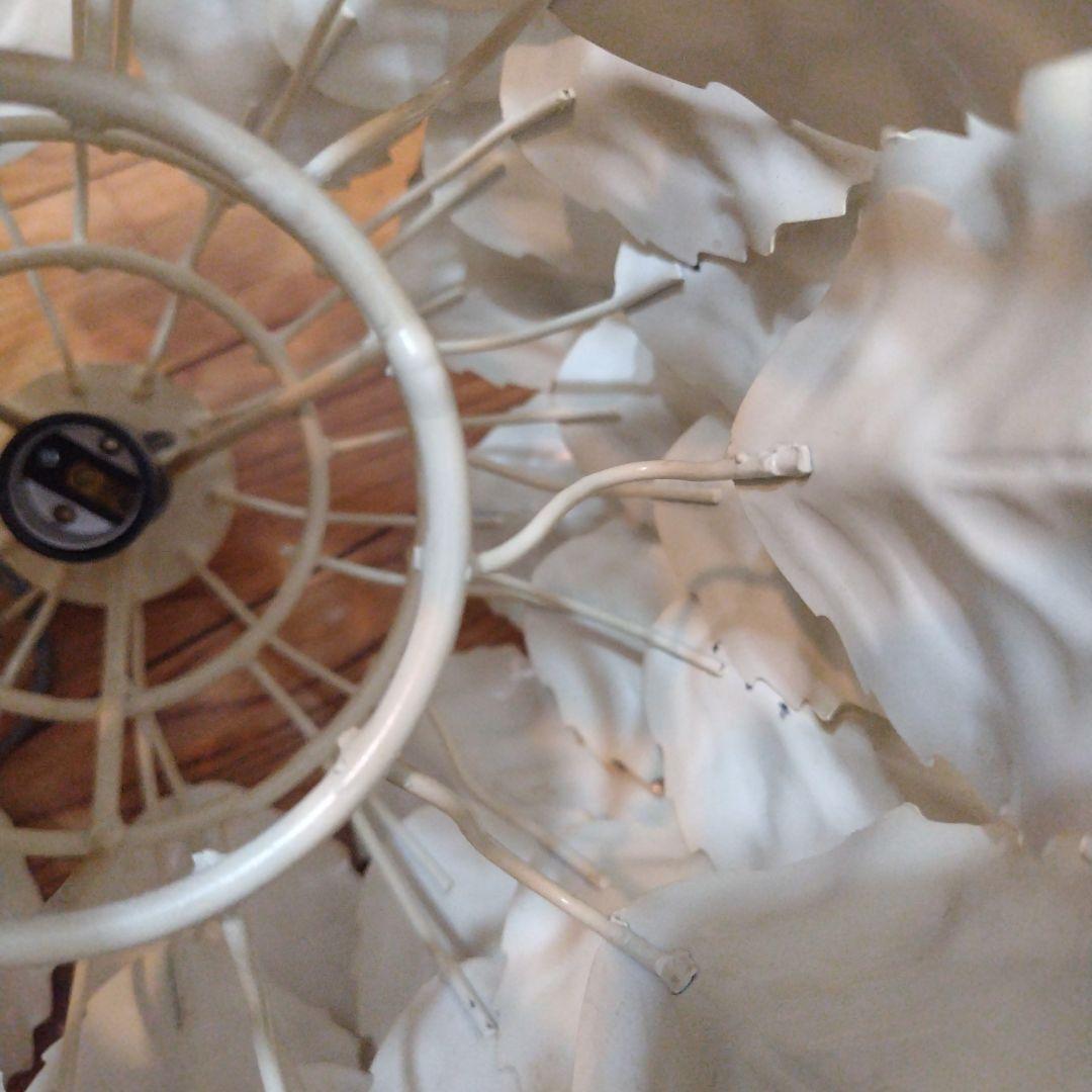 リーフモチーフ ペンダントライト