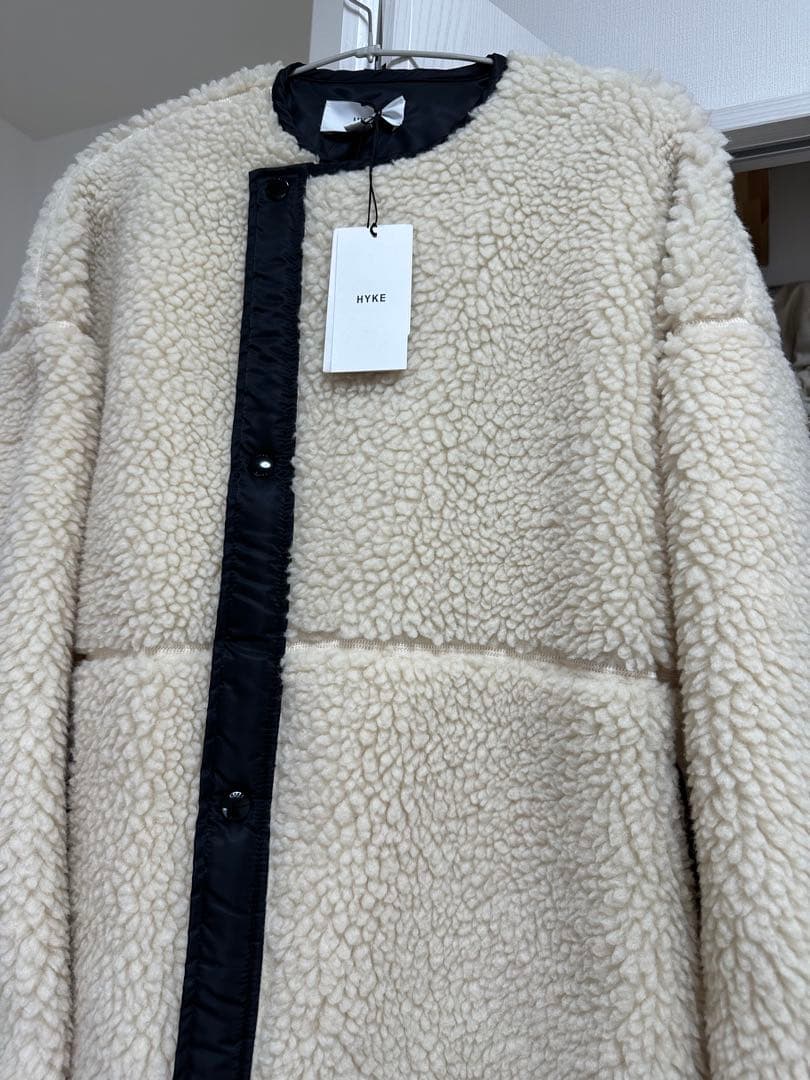 HYKE新品紙タグ付き⭐️日本製ハイクボアロングコート軽量暖かいコート