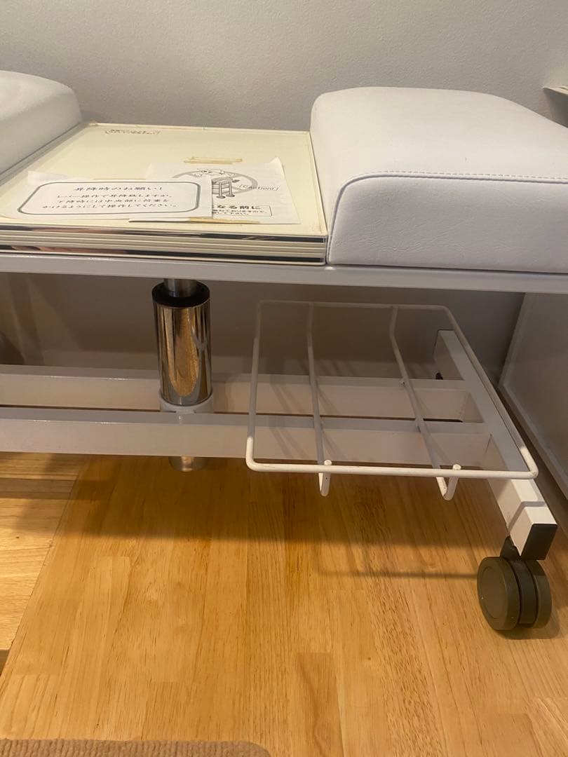 フットネイル/フットチェア/オットマン/昇降/フットケア作業台/リフレマッサージ