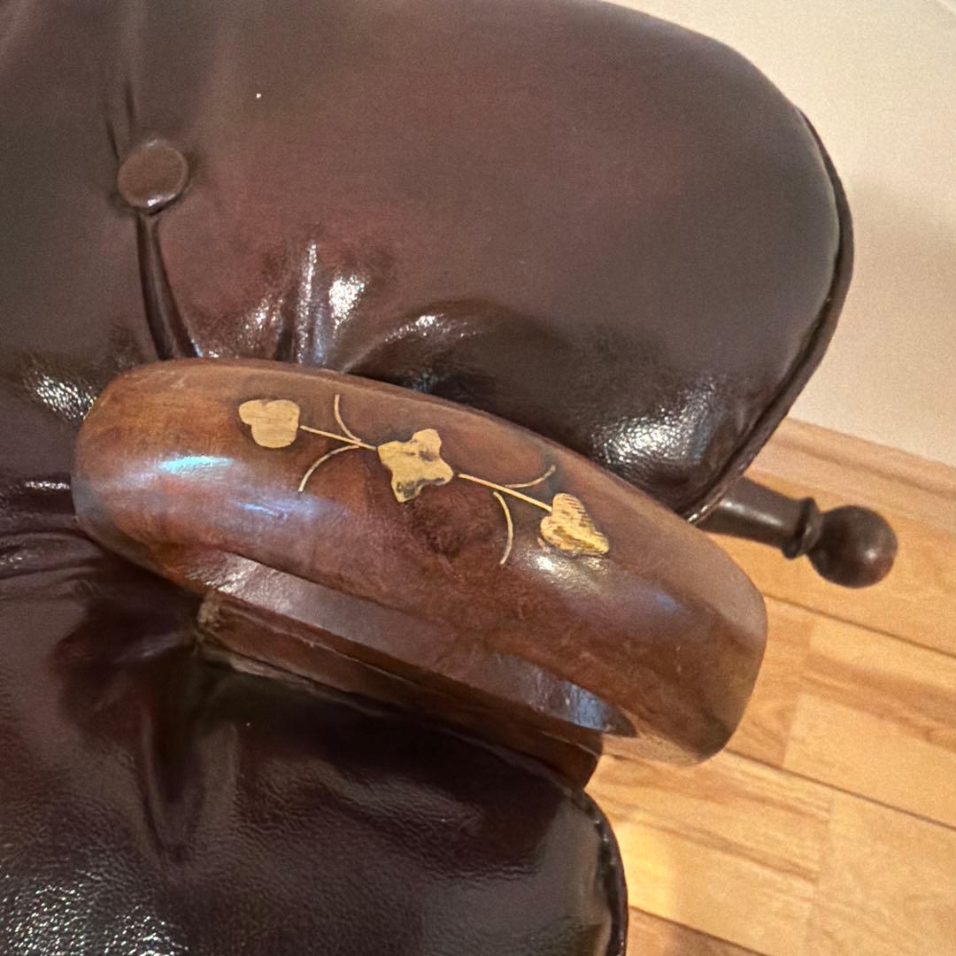 ダークブラウン レザー オットマン　ベルギー製