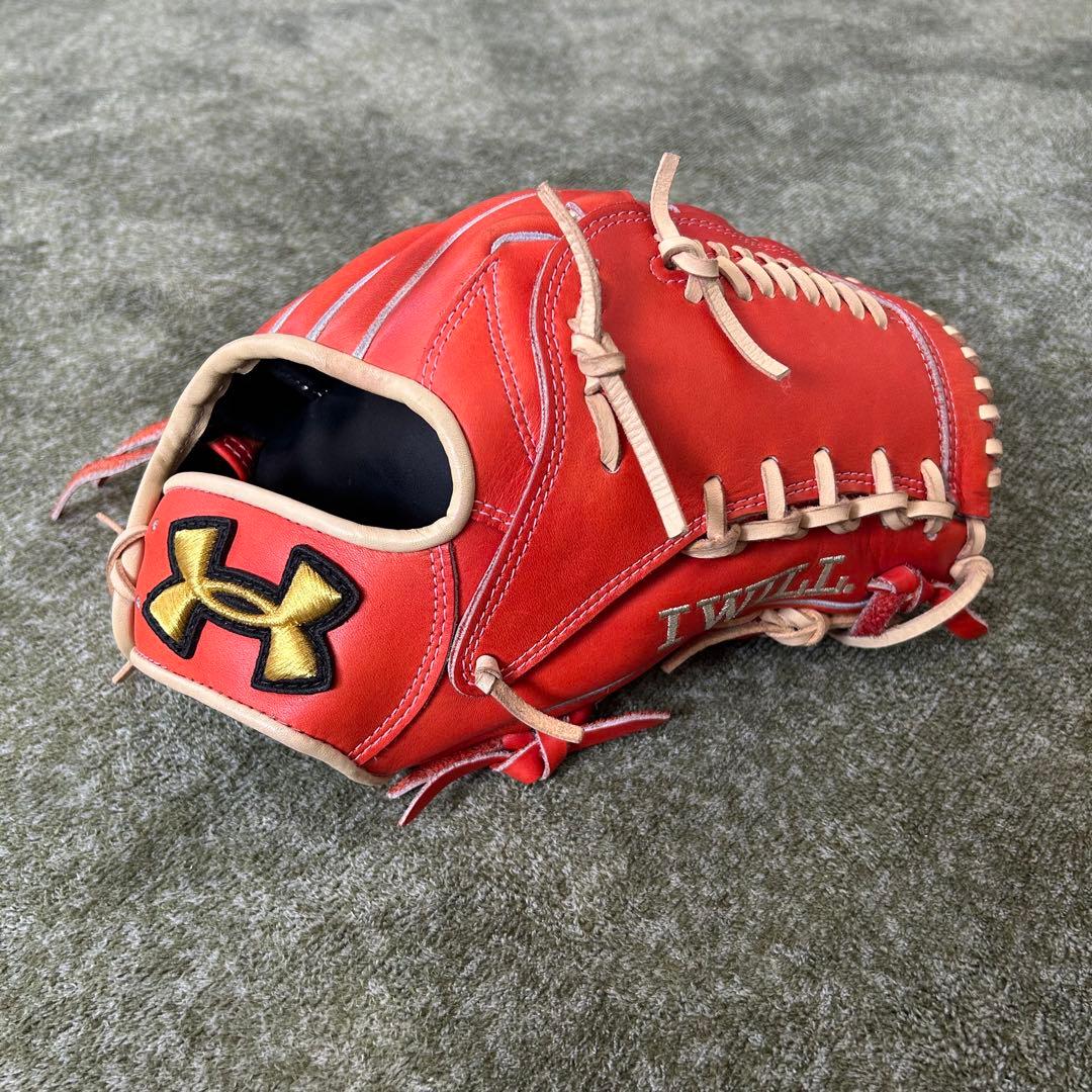 超レア 軟式オーダー アンダーアーマー 投手用