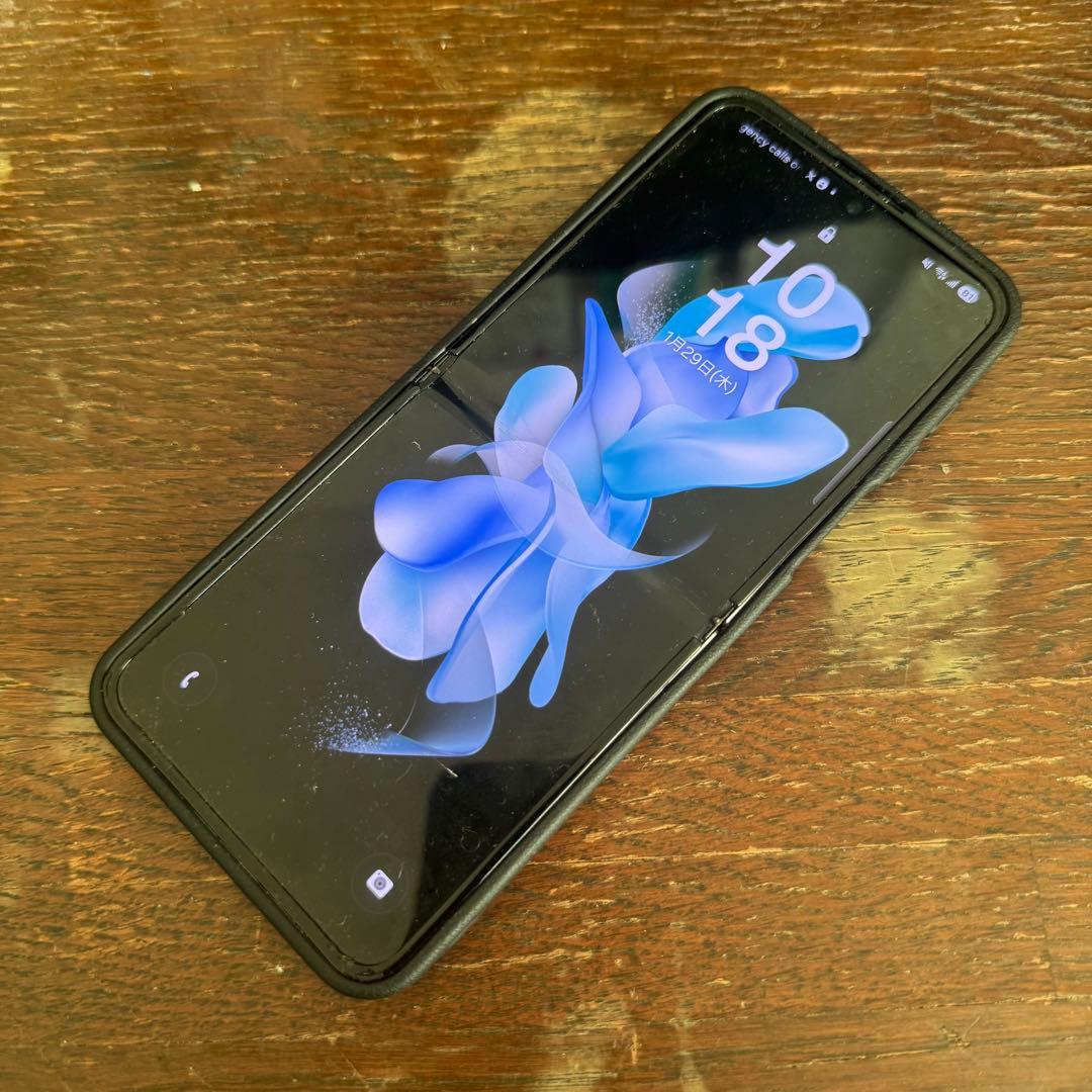 訳あり　GALAXY z flip4 海外版　SIMフリー
