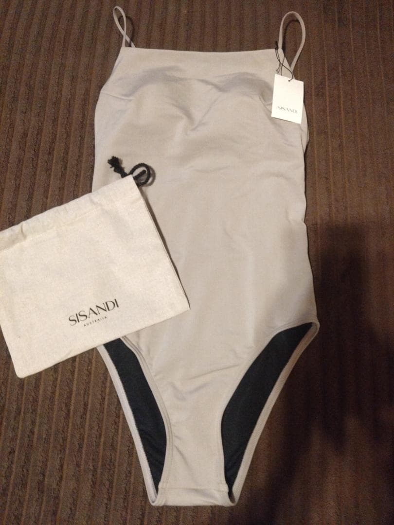 SISANDI ワンピース水着　サイズ1