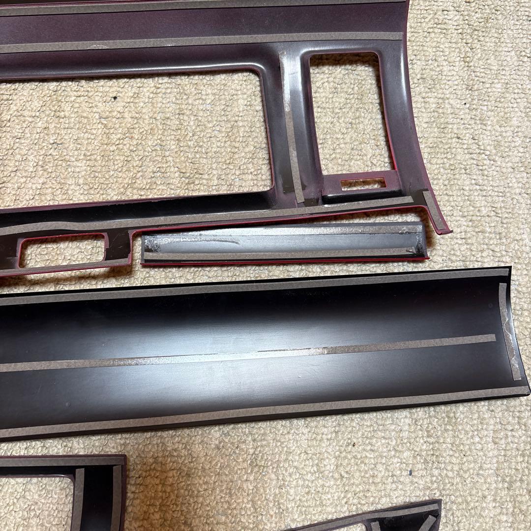 ハイエース　200系 DX ヘリオス 内装トリムパーツ 赤黒セット