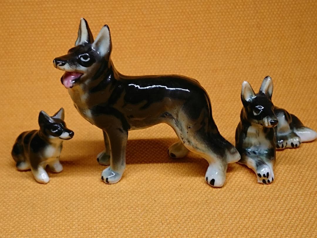 【美品】犬　シェパード　陶器　置物　インテリア　工芸品　美術品　A2790