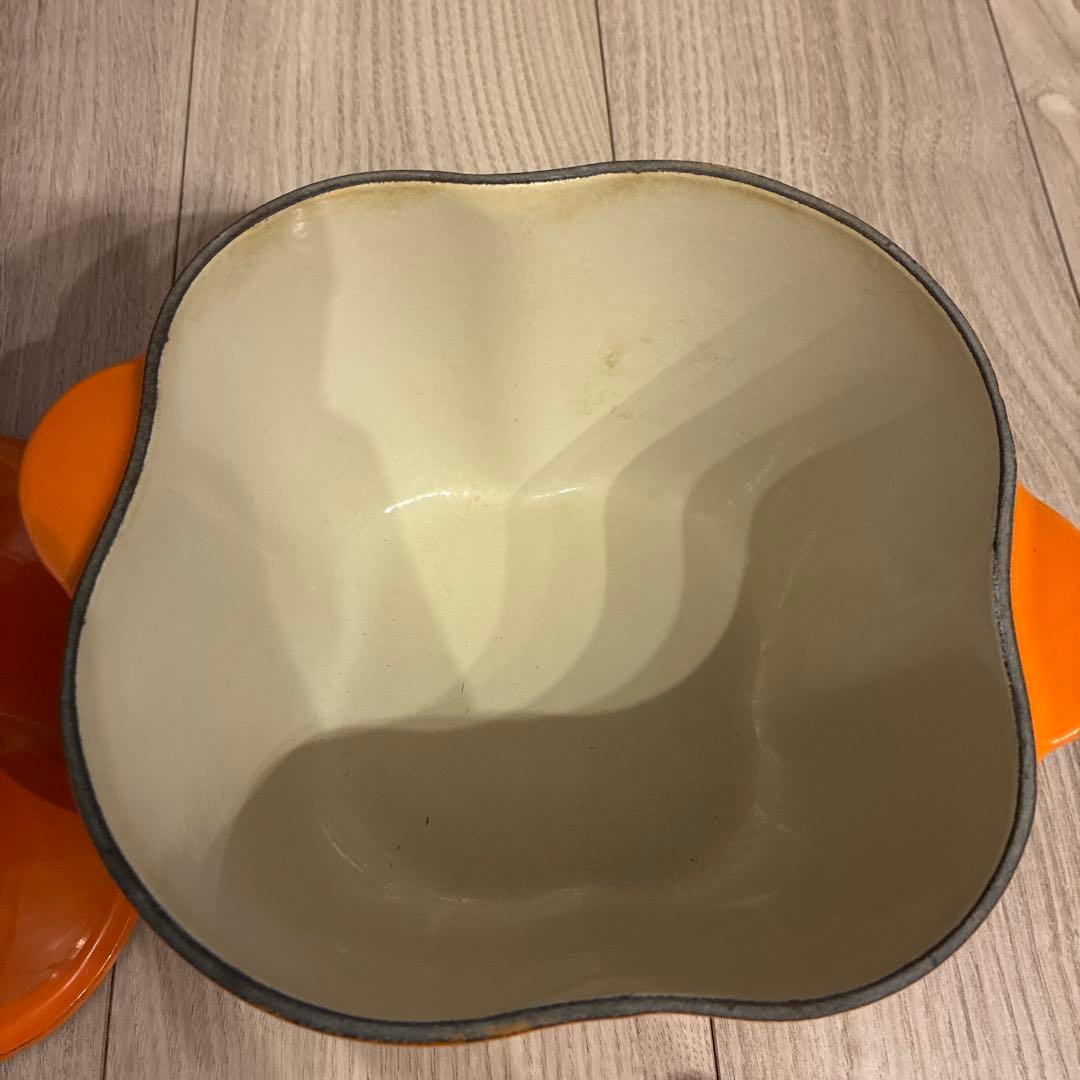 【廃盤品】ル・クルーゼ　LE CREUSET　ピーマンパプリカ　ココット