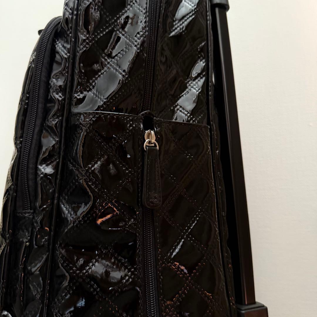 SWANY スワニー　エマイロ キルティング エナメルキャリーケース　機内持ち込