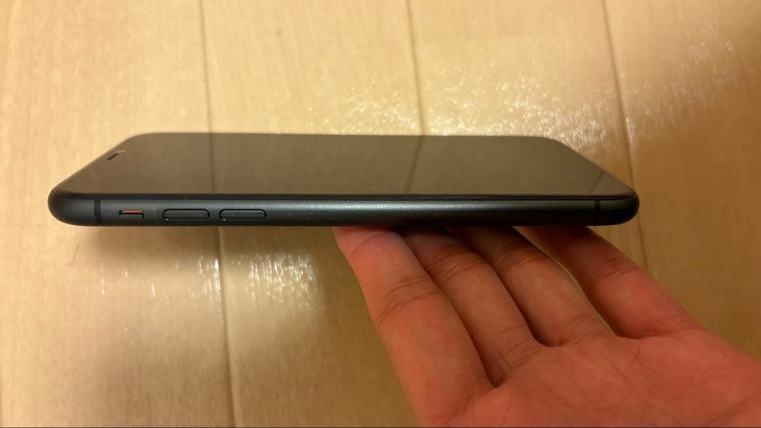 Apple iPhone 11 ブラック 本体 64gb