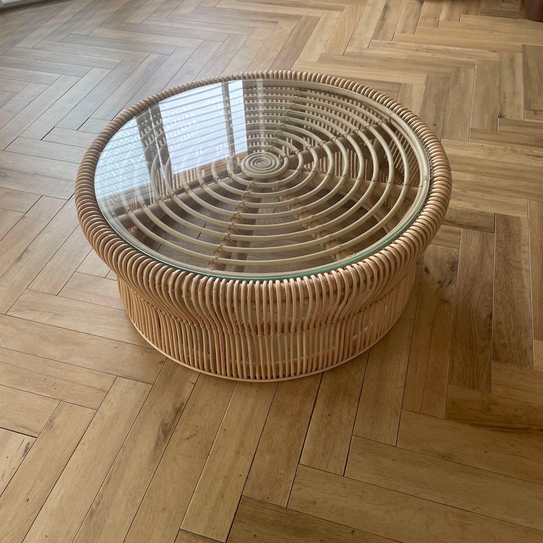 ラタンテーブル