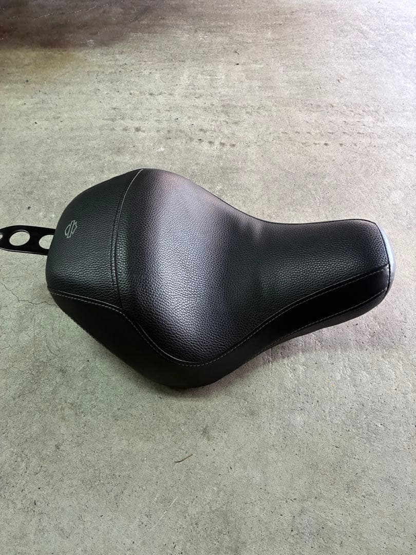 スポーツスター　スーパーリーチ・ソロシート