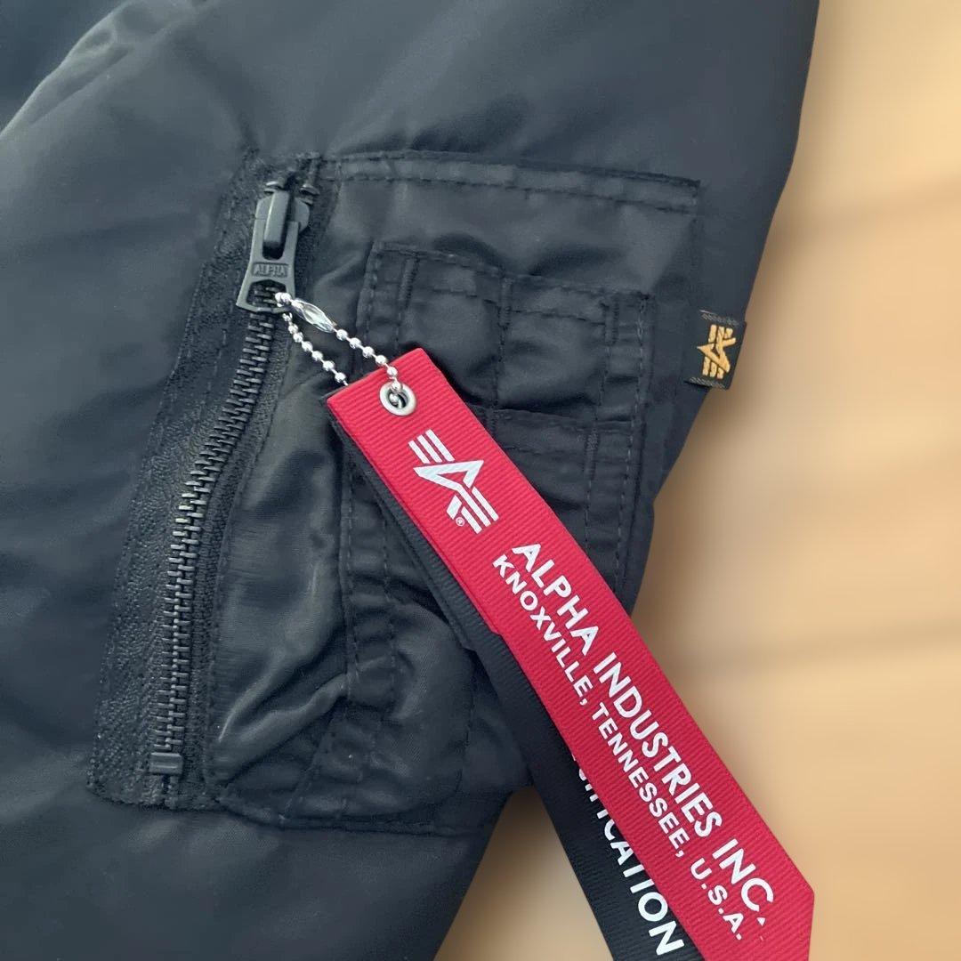 ALPHA INDUSTRIES MA-1 ブラックジャケット Ｌサイズ　極美品