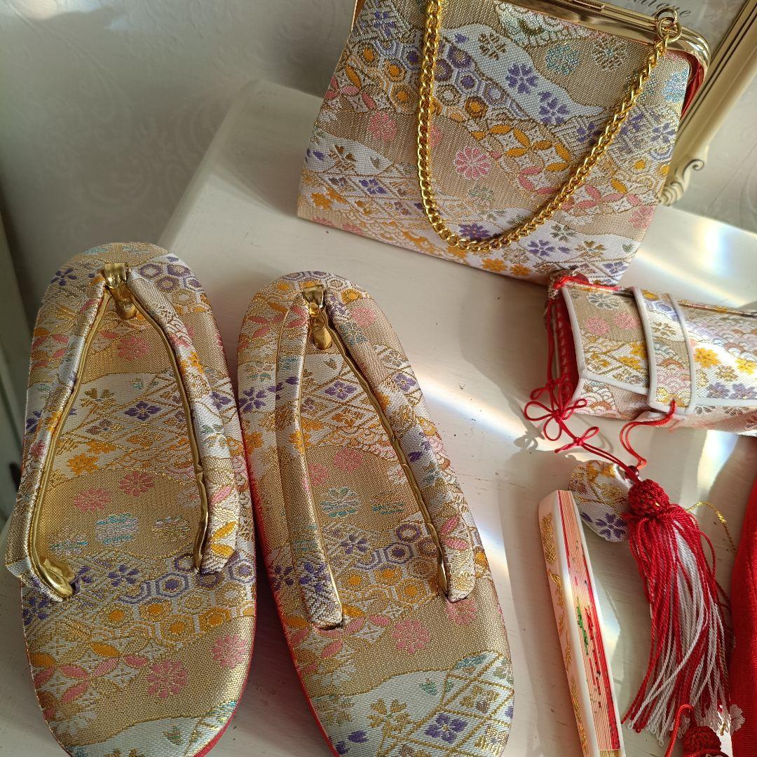 新品クリーム色に大きな花模様の着物と作り帯フルセット☆七五三