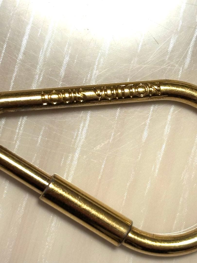 Louis Vuitton キーホルダー フラワーモチーフ