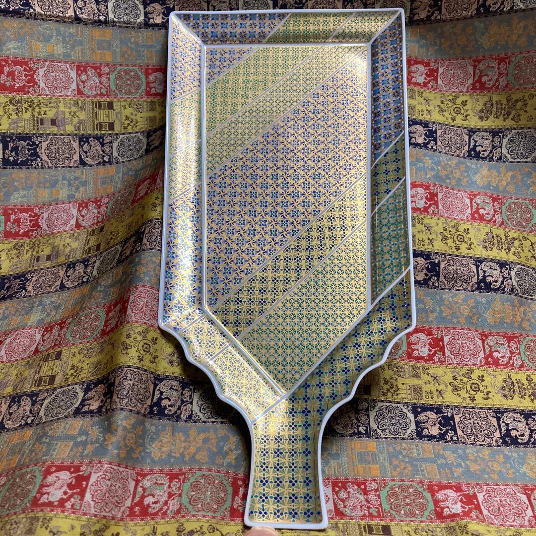 未使用　￼前畑陶器　羽子板大皿　色絵金彩　36.6×18.2〜15〜4×高2cm