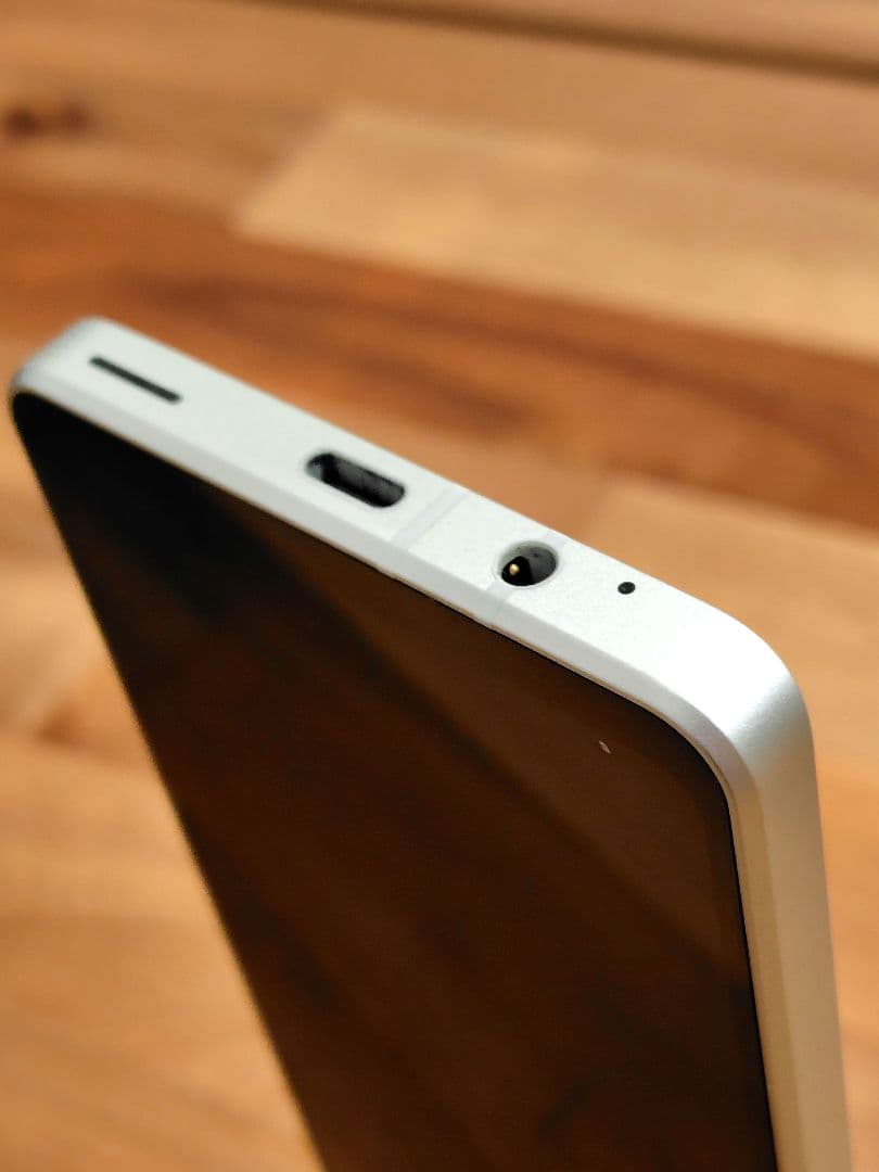 【ジャンク品】AQUOS SENSE8 SH54D ペールグリーン　本体