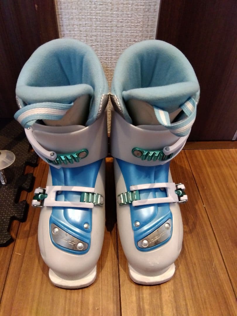 送料無料 PURE CONSCIOUS 子供用 スキーセット メンテ・WAX済✔