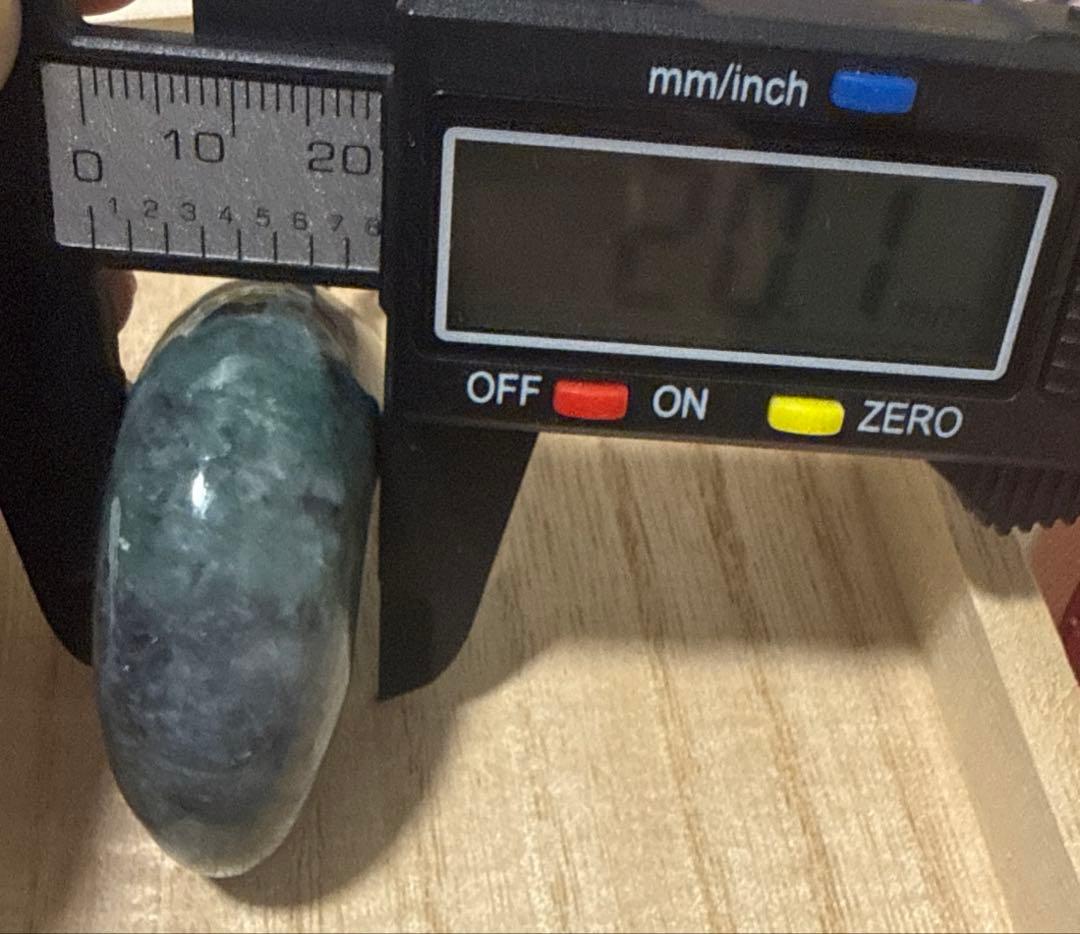 糸魚川翡翠 勾玉