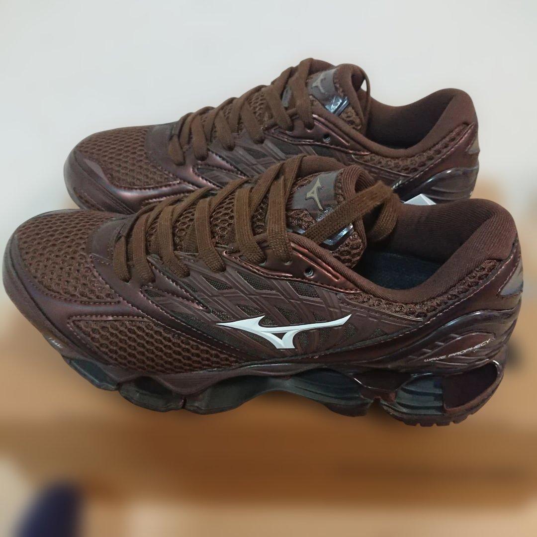 ミズノ ウェーブプロフェシーLSスニーカー
