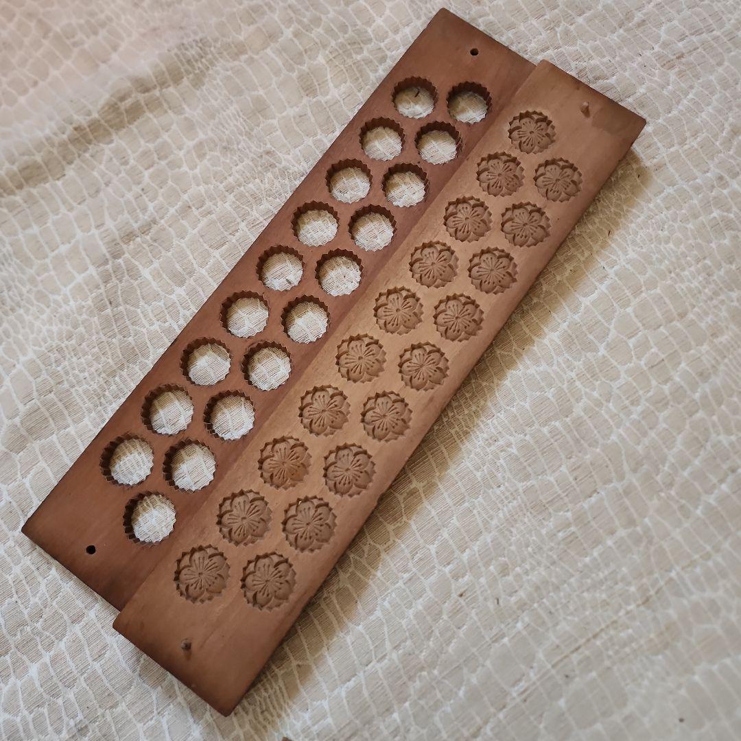 菓子木型-202　古い 木型 菓子型 和菓子 木製 古道具 古物