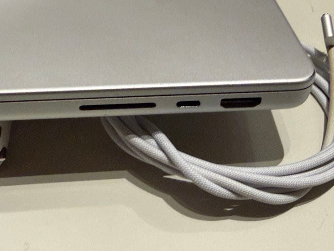 MacBook Pro 14“ M1 Pro 32GB JIS