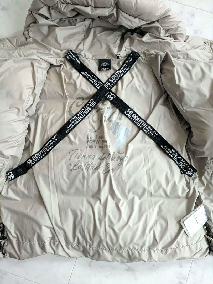 未使用品　ケープホーン　 ダウンジャケット　ベージュ　42　ESQUEL