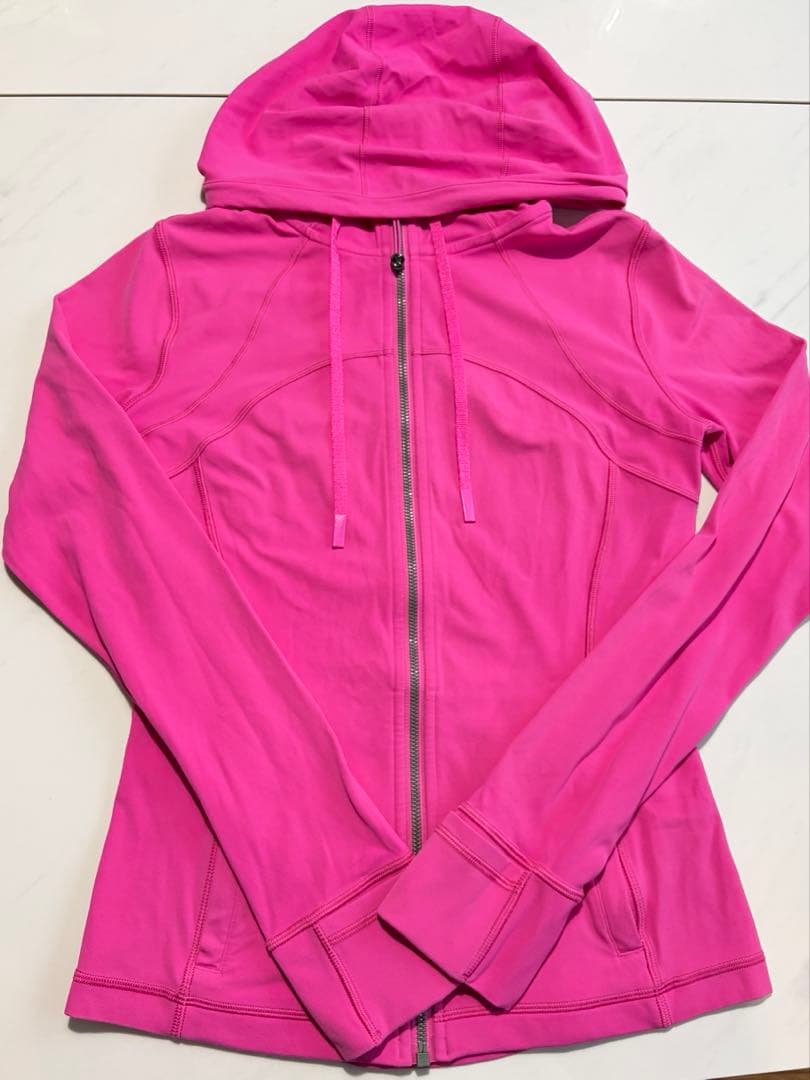 【美品】ルルレモン　フーディー　difineジャケット　ピンク　サイズ8