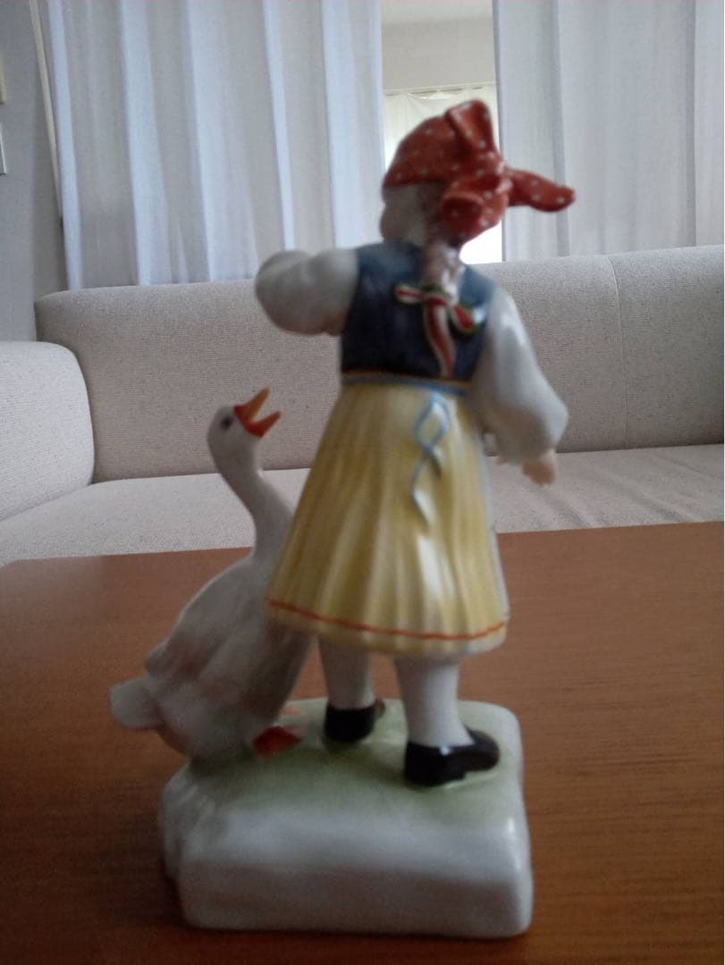 フィギュリン　ヘレンド　置物　人形　HEREND