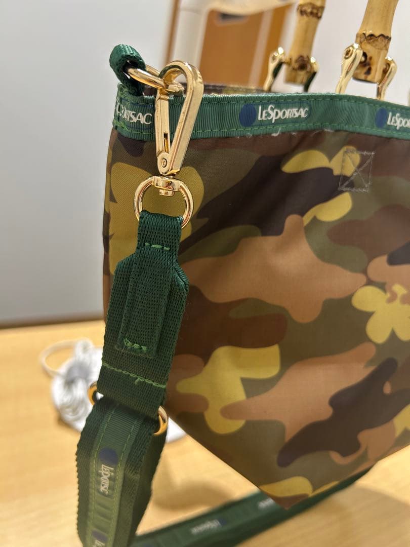 LeSportsac 迷彩柄 バンブーハンドル Sサイズ