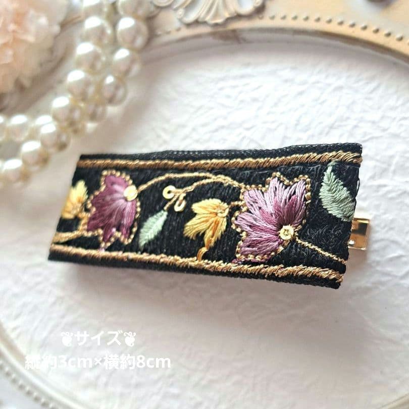 金魚様お取引中⭐2626⭐❣️夏アクセ❣️オリジナル✴一点物インド刺繍ヘアクリップ