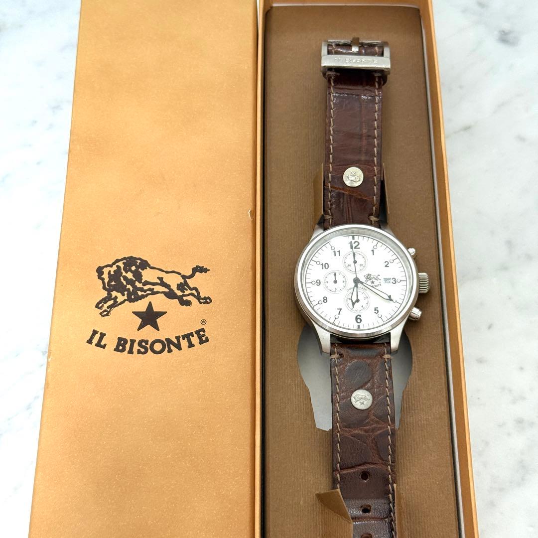 美品 IL BISONTE イルビゾンテ 腕時計 クロノグラフ アナログ レザー