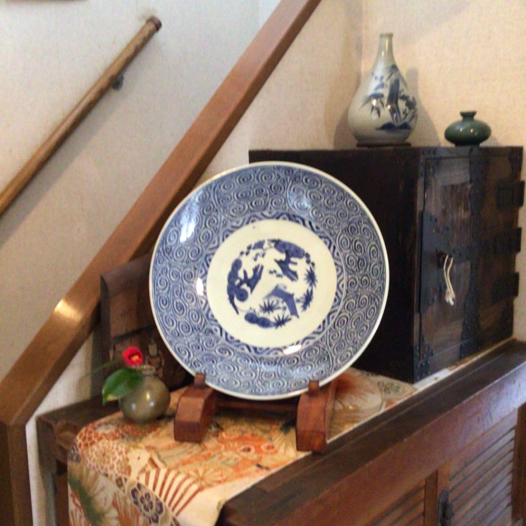 A136 古伊万里　蛸唐草紋様　大皿　1尺3寸　1枚　（皿立て付き）