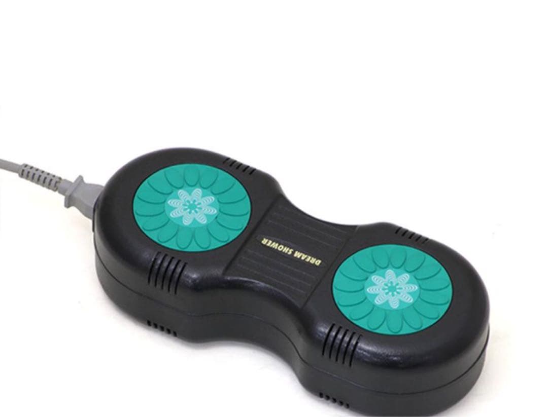 ペコ　磁気治療器マグネタイザー 4個椅子着用状態で発送