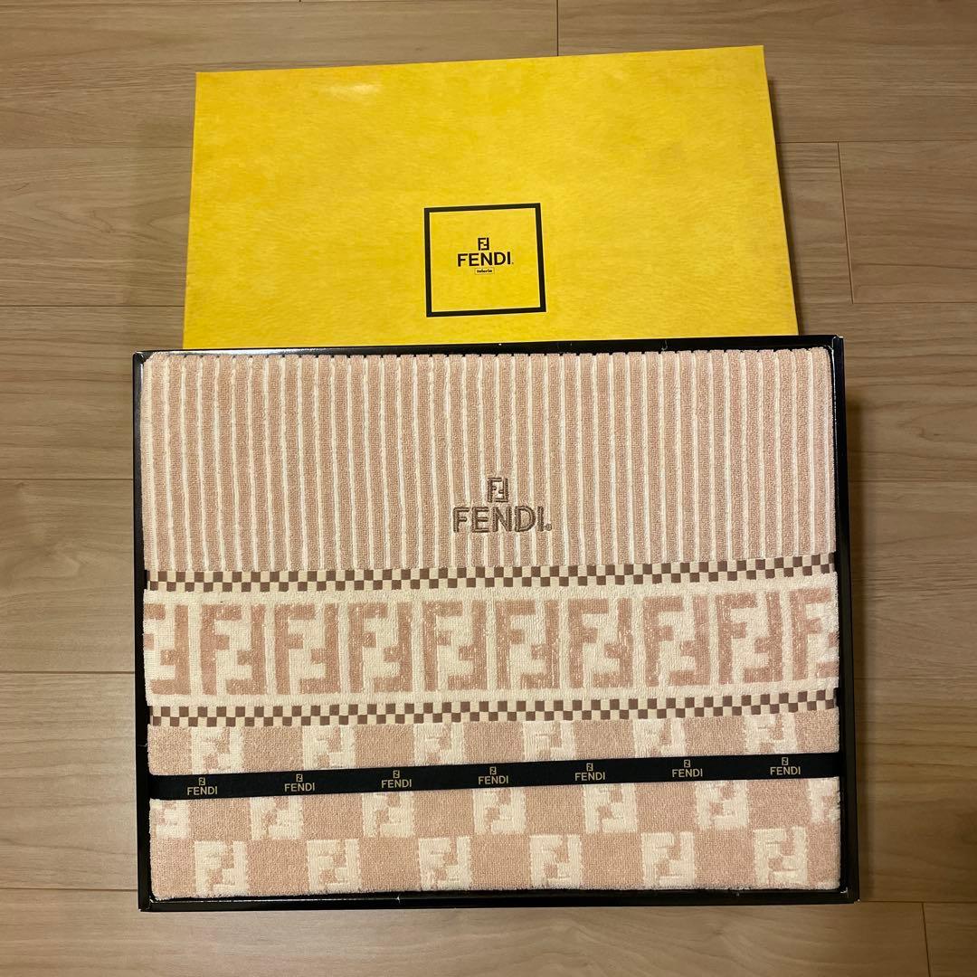 FENDI タオルシーツ
