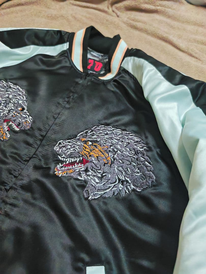 BREEZE ゴジラ 美品 日本限定 スカジャン ２面用 サテン vintage