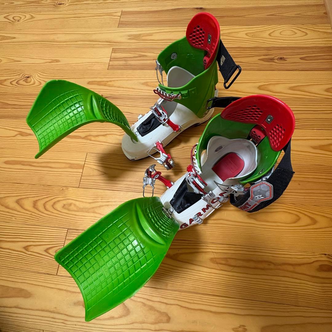 バックカントリー用！軽量スキーブーツ / GARMONT ORBIT