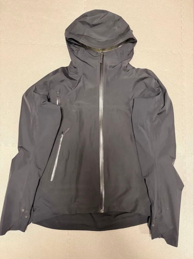 ARC'TERYX ヴィランス　ブラック　マウンテンパーカー　Gore-tex