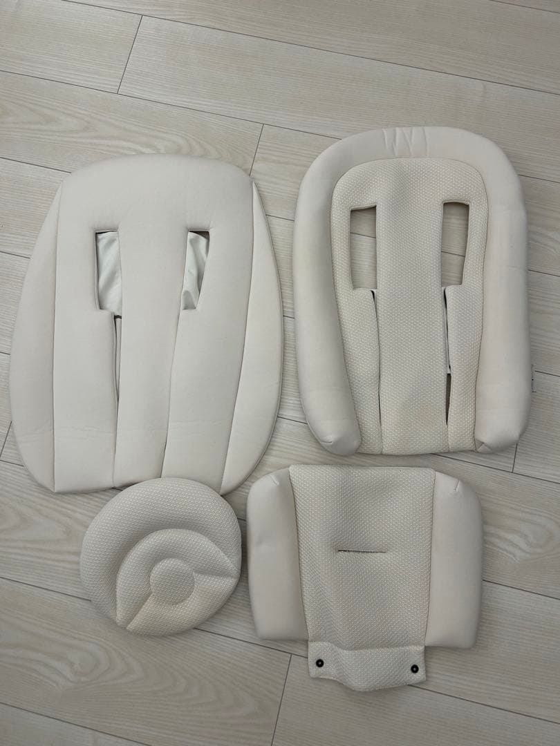 【超美品】送料込！サイベックスメリオ 伊勢丹限定ホワイトレインカバーなど付属品有