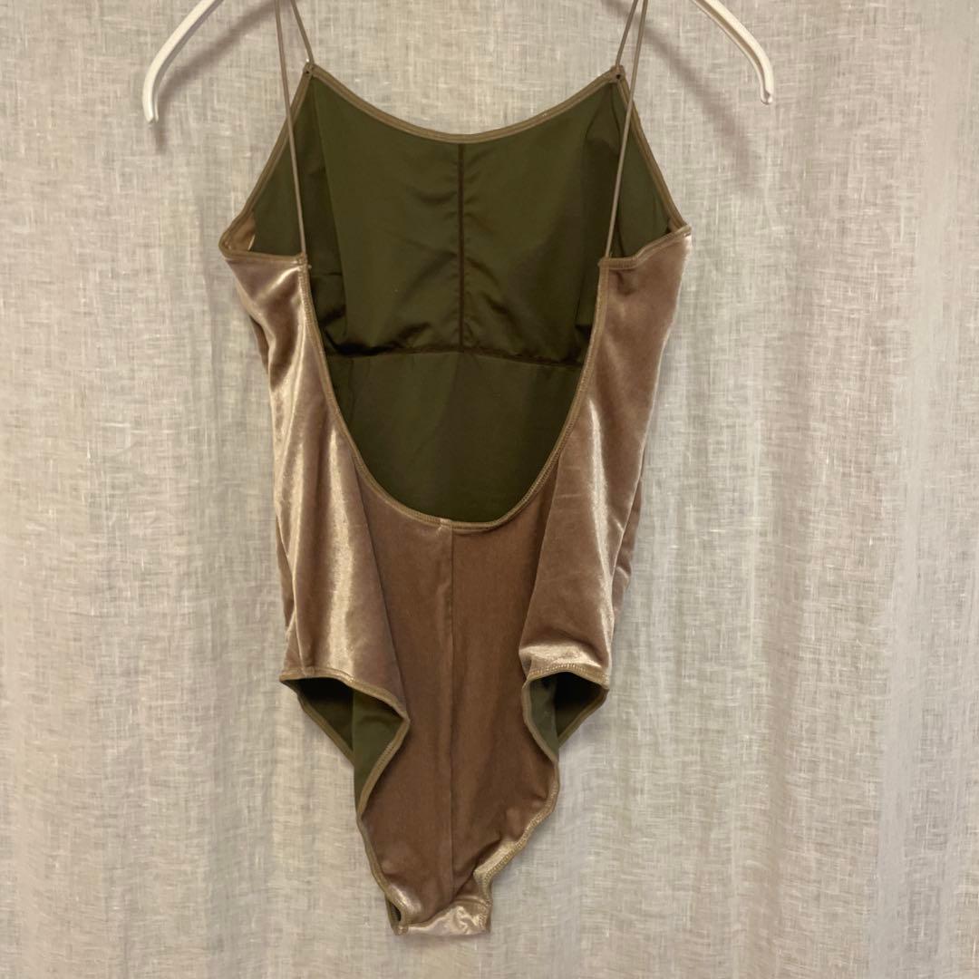 エトレトーキョー　ETRE Tokyo 水着　伊原葵着用