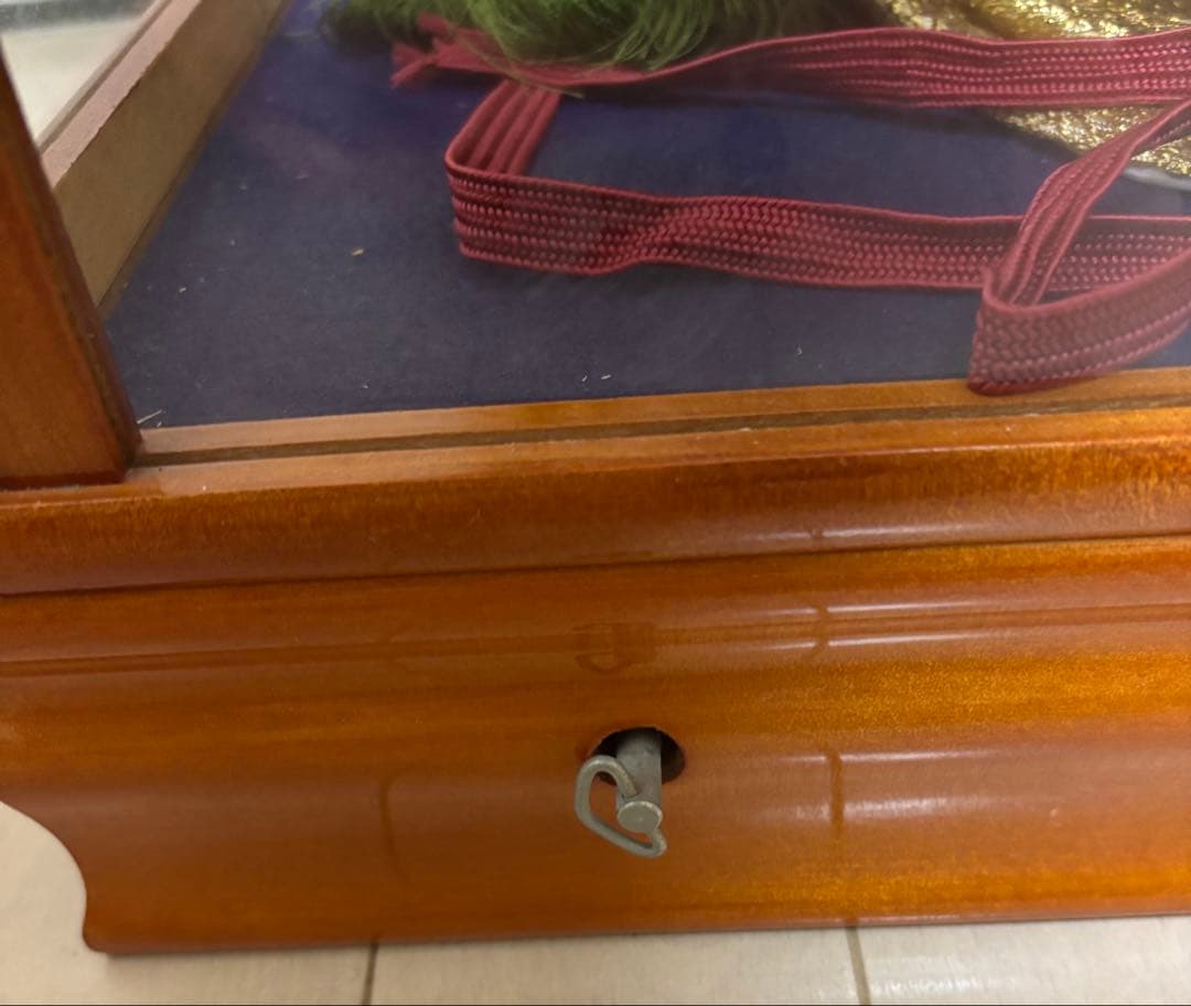 着用兜 陣羽織 五月人形 オルゴール付き ガラスケース入り 陣羽織付き