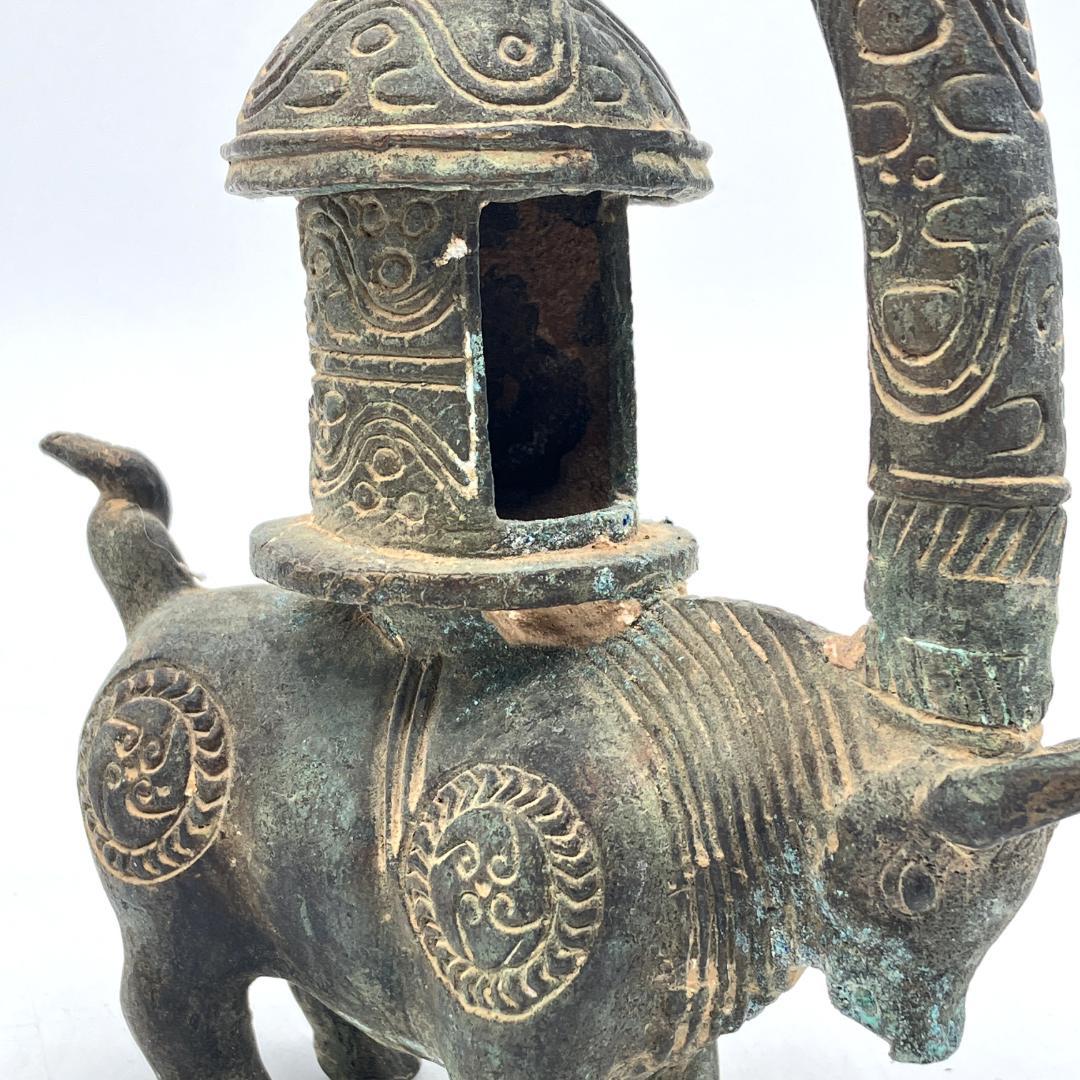 銅器牛宮灯　ヴィンテージ　ウシ　オブジェ　置物　真鍮　インテリア　アンティーク