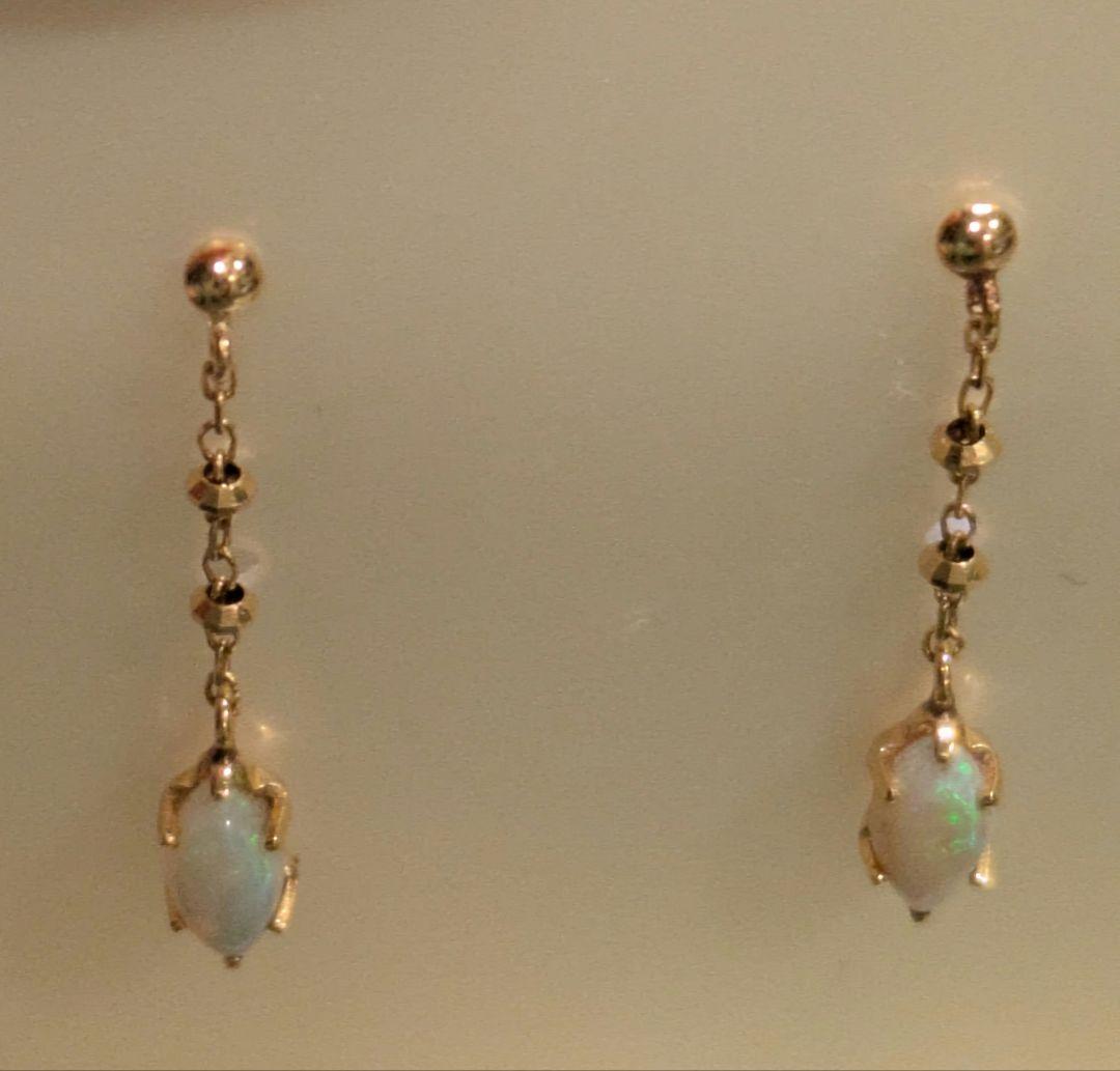 り*え様 ゴールドチェーンオパール18Kピアス