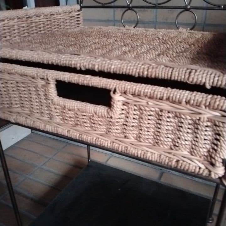 アバカ製　天然　サイドテーブル 引き出し付き　ナイトテーブル　サイドテーブル