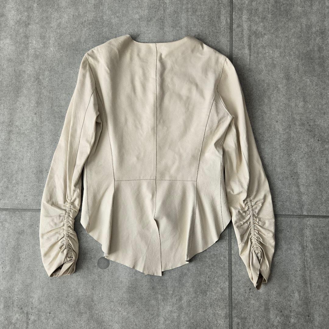 エンポリオアルマーニ レザージャケット ベラペレ 白 ノーカラー