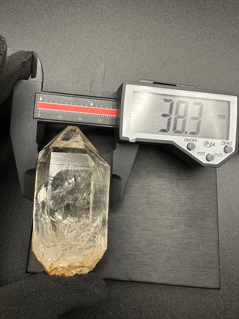 エレスチャルクォーツ（水入虹り）