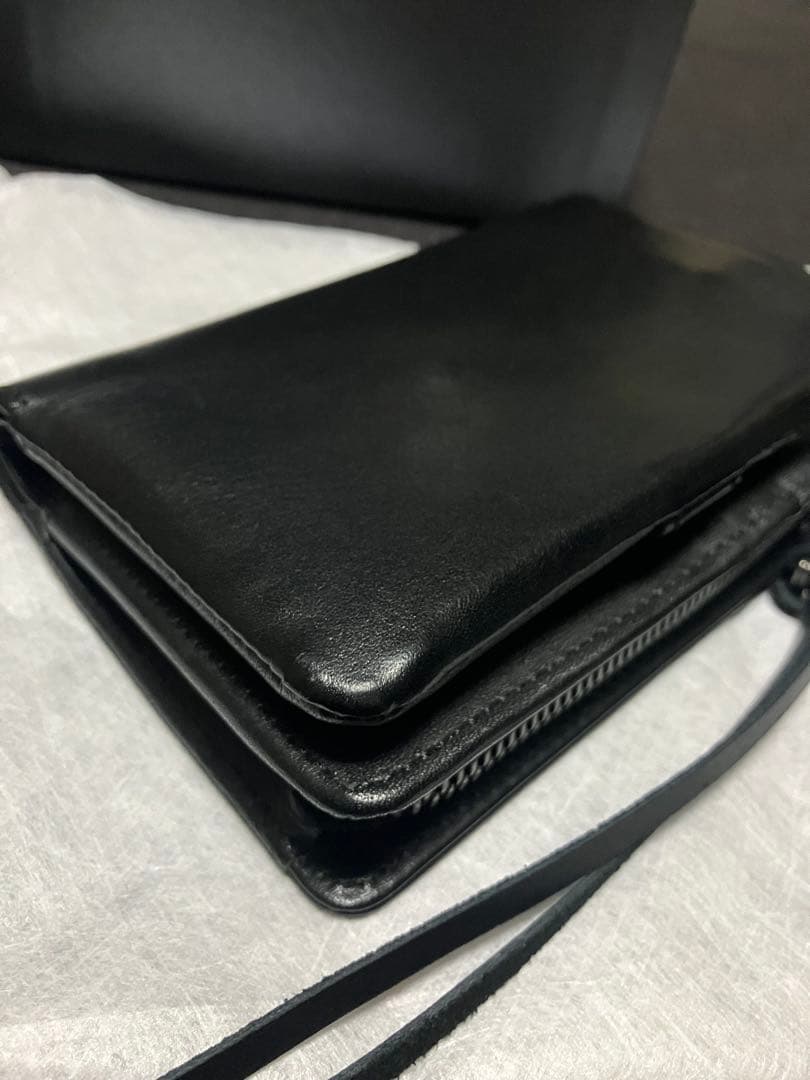 RIPVANWINKLE レザーウォレット 二つ折り財布 ブラック 縦 ボタン留