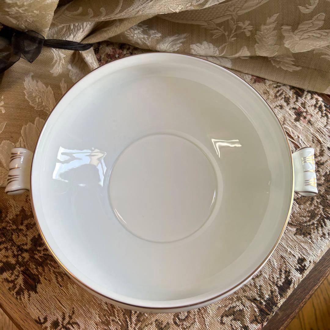 英国製 黒壺  MIRABELLE可憐な花柄カバードベジタブル