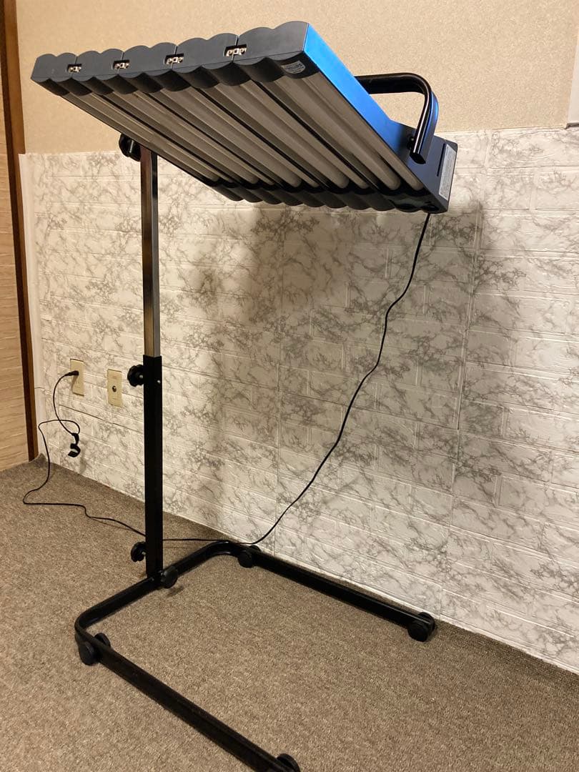 整備済　日焼けマシン　PHILIPS ネオタンC-120スタンド付