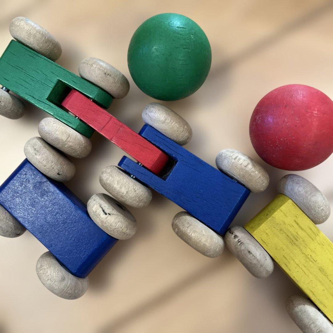 木のおもちゃ　たくさん　知育　自然　木製　幼児　幼稚園　保育園　プレ